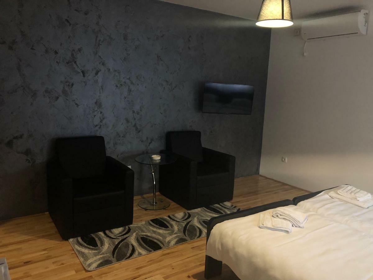Airport Rest Apartments Bělehrad Exteriér fotografie