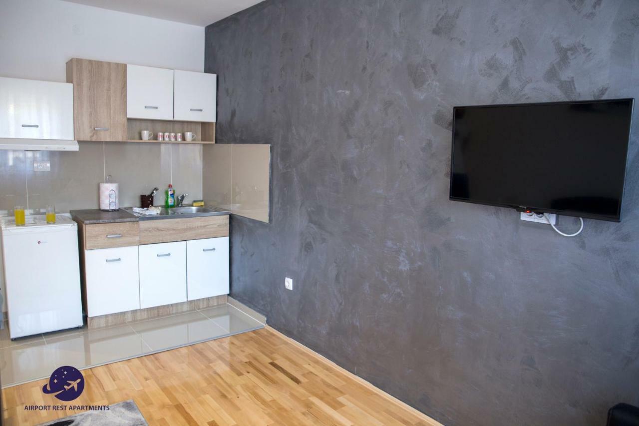 Airport Rest Apartments Bělehrad Exteriér fotografie