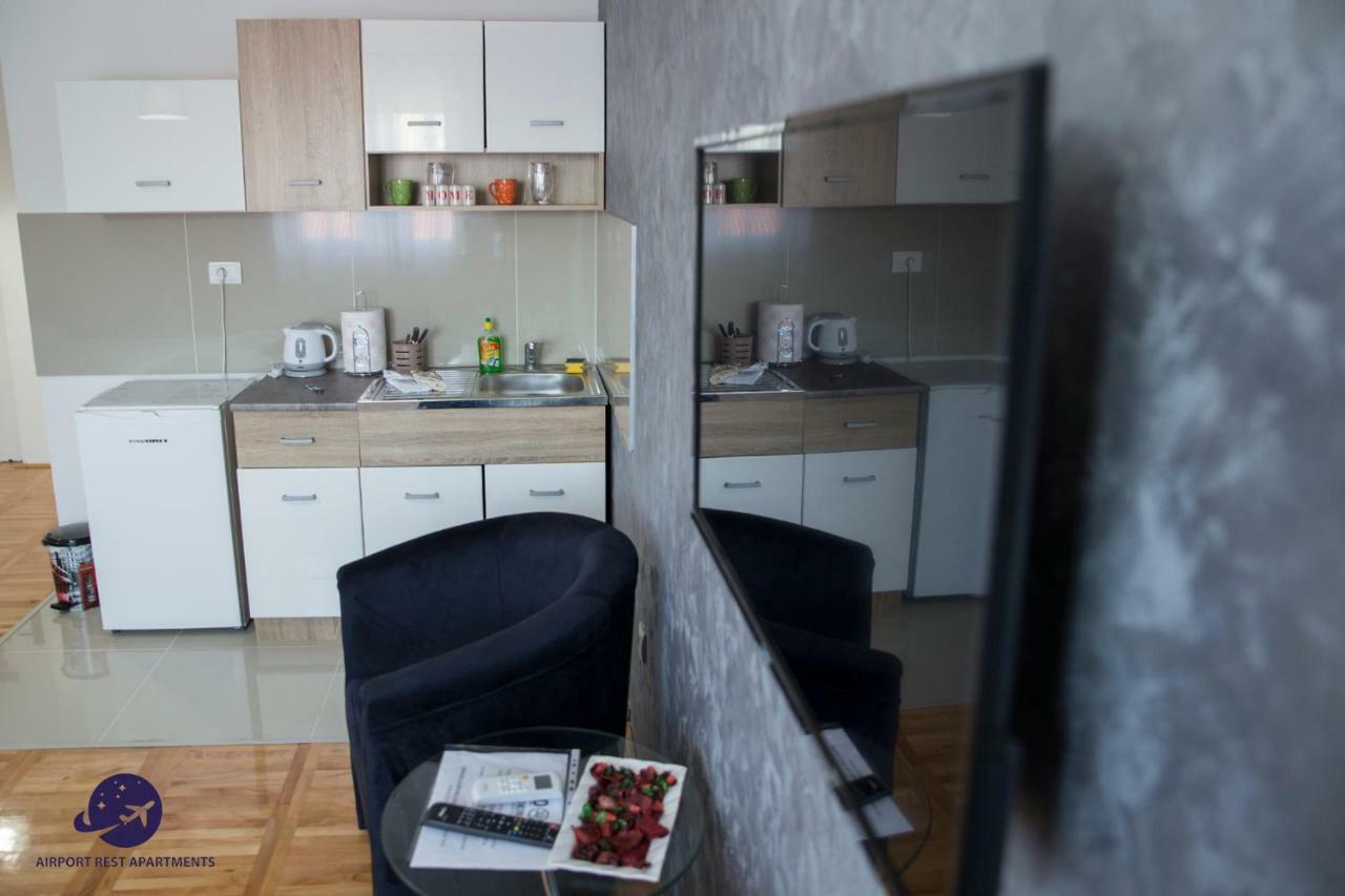 Airport Rest Apartments Bělehrad Exteriér fotografie